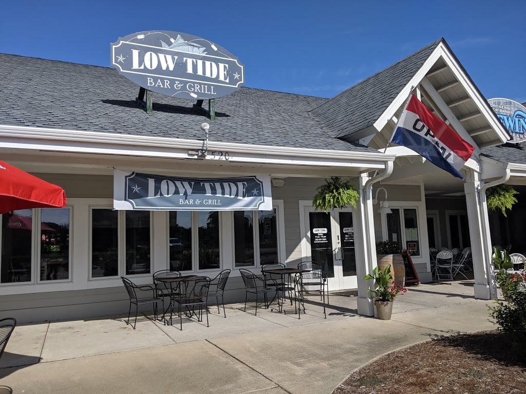 Low Tide Bar and Grill Corolla NC
